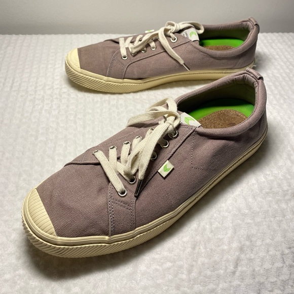 CARIUMA Women's Organic Canvas OCA Low Sneakers Size 13 Men / 14.5 Woman’s - Picture 4 of 7